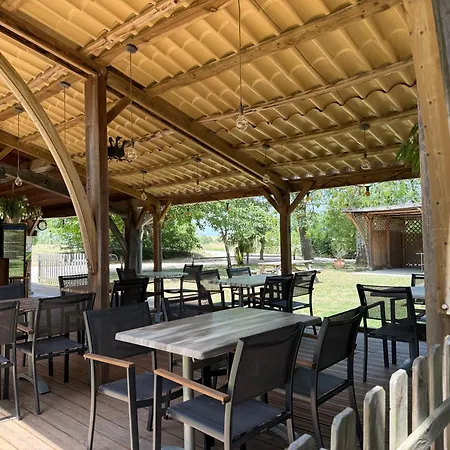 Camping La Caravane Belleverte Bellegarde (Gers)